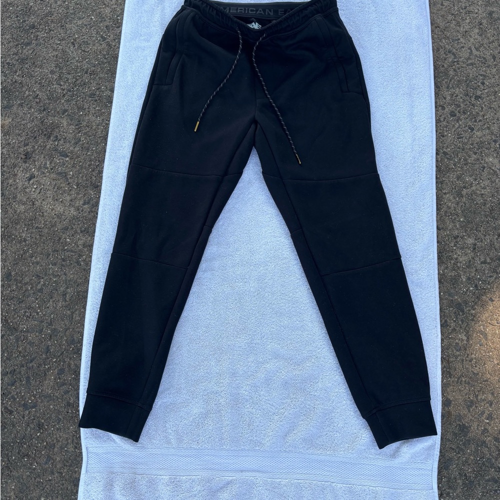 American Eagle Black Joggers with High-Waisted Design